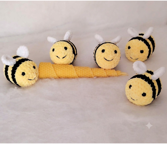 Bee Crocheted Keychain